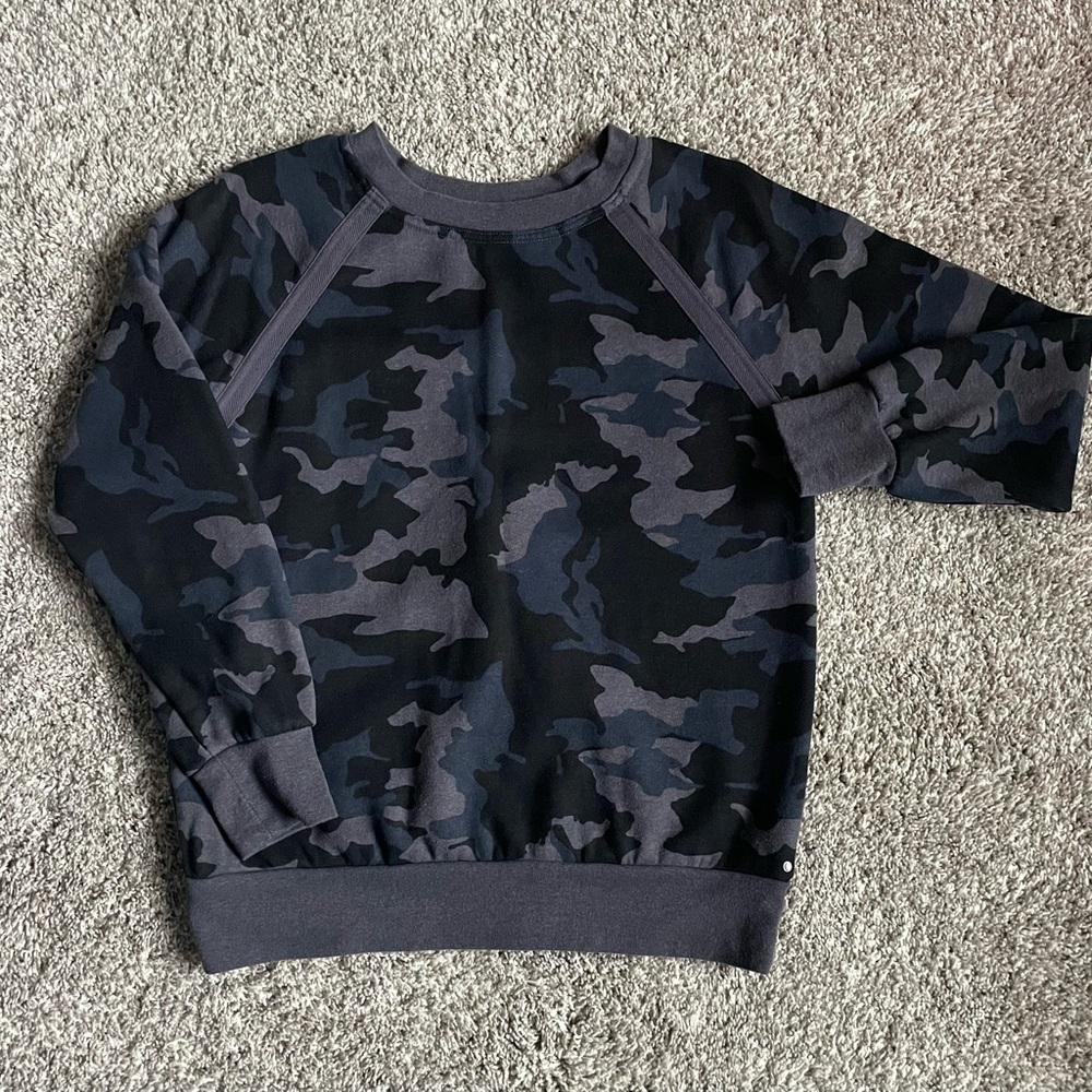 Prana women’s sweatshirt